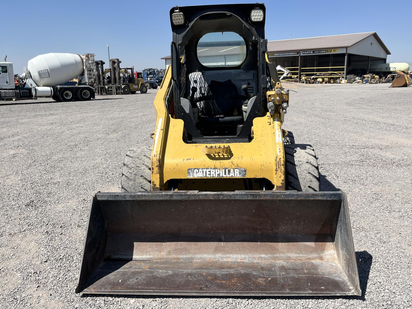 ./imagenes/INVOICE/2019/16920/MINICARGADOR CATERPILLAR 262C2 (31).JPG